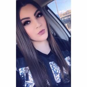 Meet your Posher, Leanna